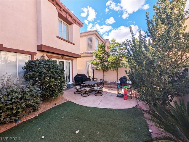 2429 Granada Bluff Court, Las Vegas, NV 89135