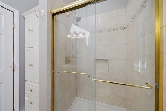 15 Blue Sky Dr, Westfield, MA 01085