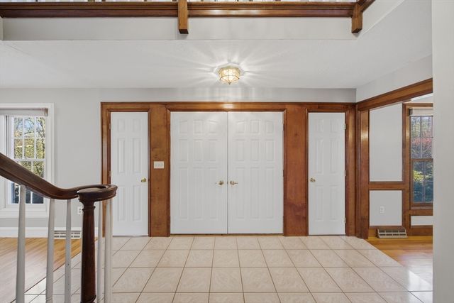 15 Blue Sky Dr, Westfield, MA 01085