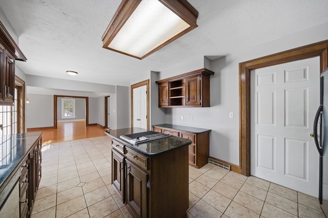 15 Blue Sky Dr, Westfield, MA 01085