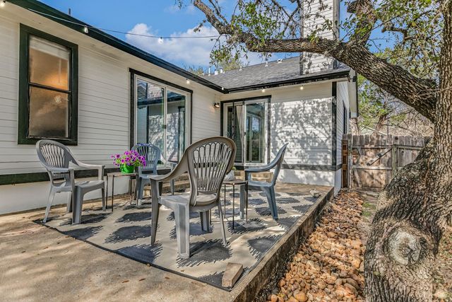 2605 Garrettson DR A, Austin, TX 78748