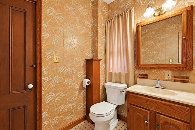 16 Kearney St, Malden, MA 02148