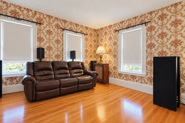 16 Kearney St, Malden, MA 02148