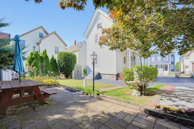 16 Kearney St, Malden, MA 02148