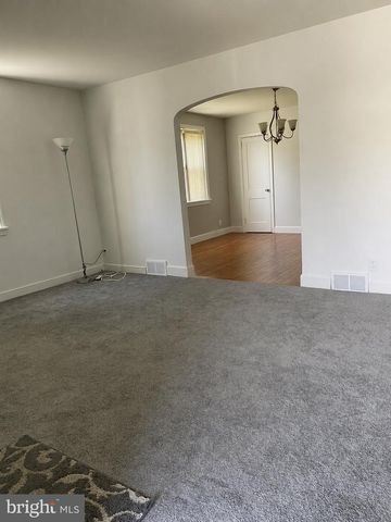1142 ROLLESTON ST, Harrisburg, PA 17104