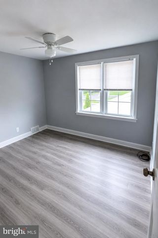 1142 ROLLESTON ST, Harrisburg, PA 17104