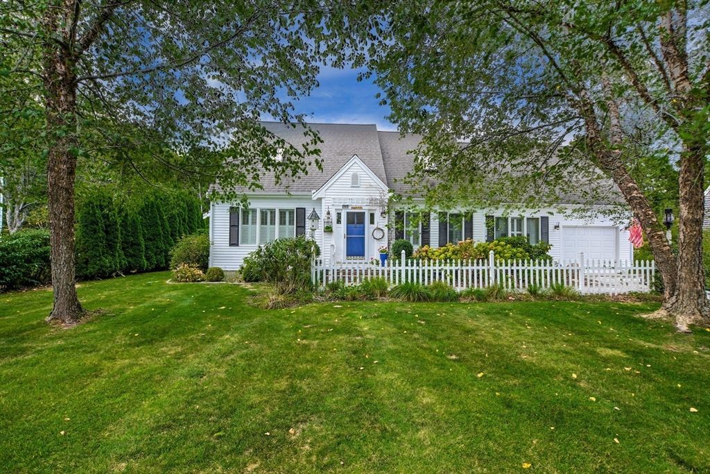 25 Harris Hill Road, Falmouth, MA 02536