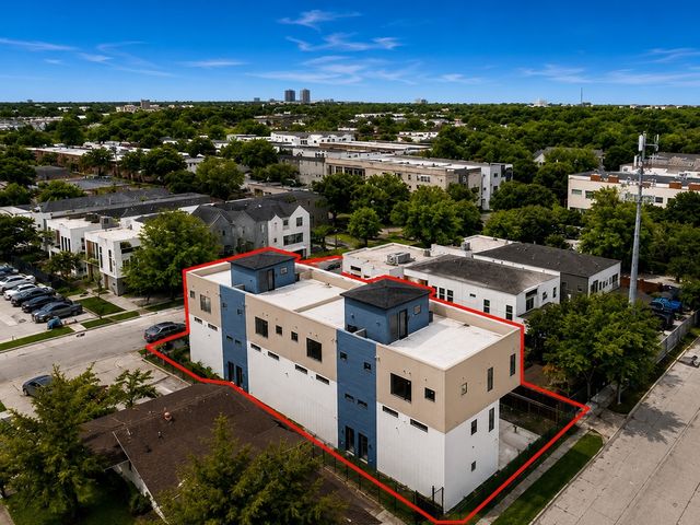 1319 Madrigal Parkway, Dallas, TX 75206