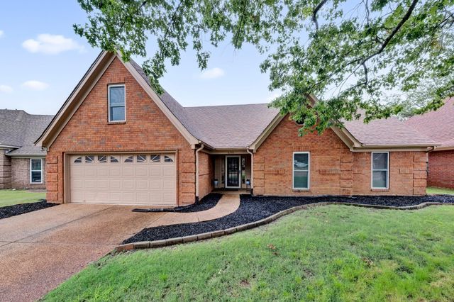 6516 STONE LAKE DR, Bartlett, TN 38135