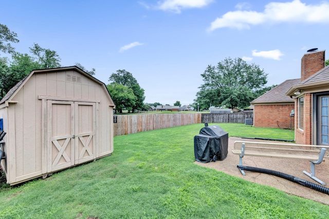 6516 STONE LAKE DR, Bartlett, TN 38135