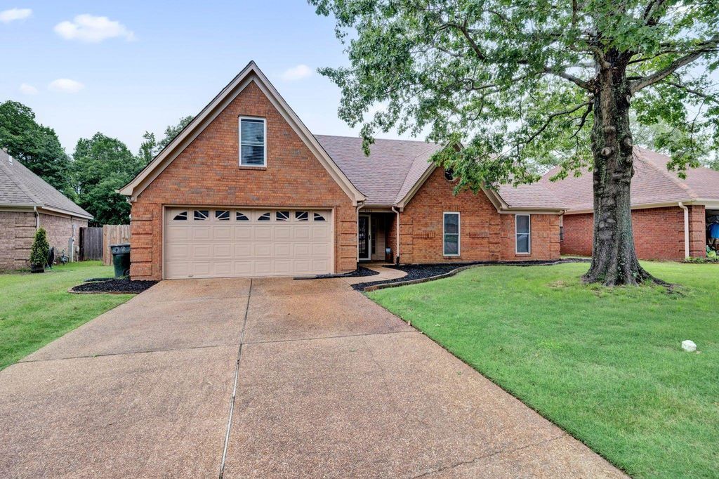 6516 STONE LAKE DR, Bartlett, TN 38135