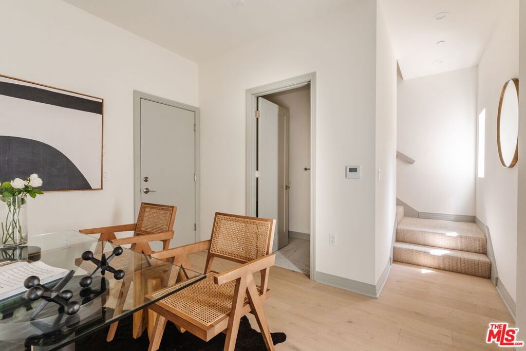 1051 N Spaulding Avenue B, West Hollywood, CA 90046 — photo 3