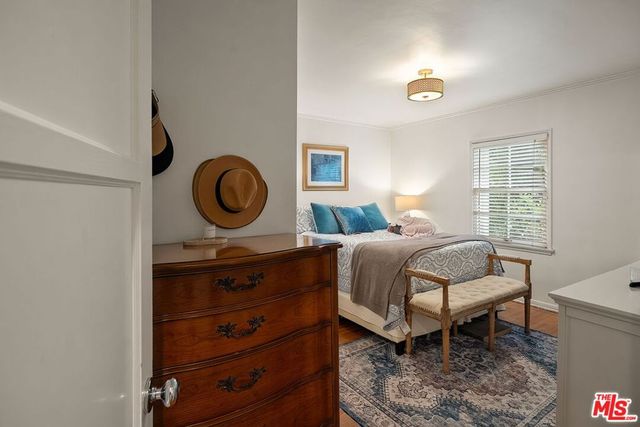 1042 Hi Point Street, Los Angeles, CA 90035