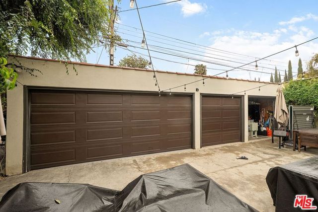 1042 Hi Point Street, Los Angeles, CA 90035