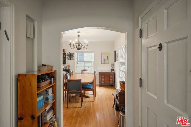 1042 Hi Point Street, Los Angeles, CA 90035