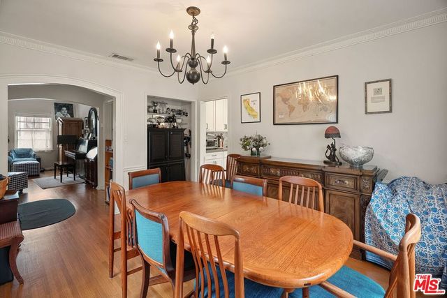 1042 Hi Point Street, Los Angeles, CA 90035