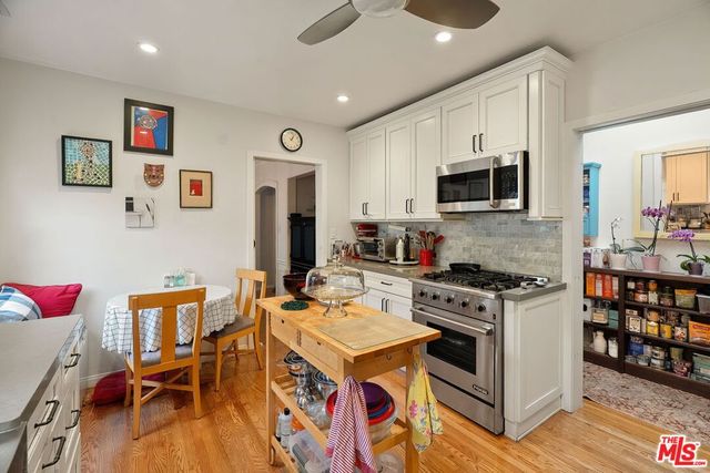 1042 Hi Point Street, Los Angeles, CA 90035