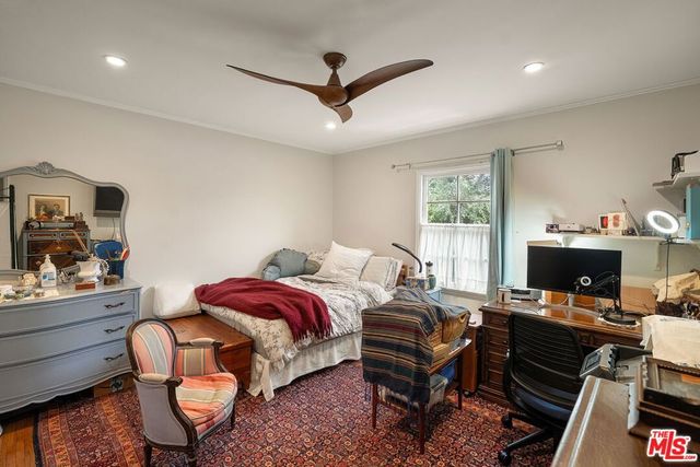 1042 Hi Point Street, Los Angeles, CA 90035