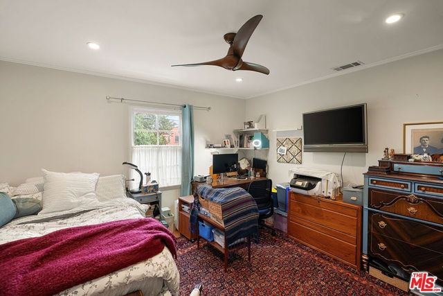 1042 Hi Point Street, Los Angeles, CA 90035