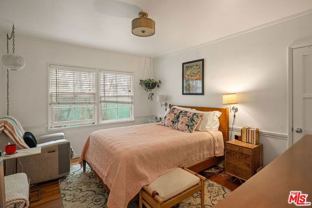 1042 Hi Point Street, Los Angeles, CA 90035