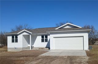 100 W 7th Street, Green Forest, AR 72638