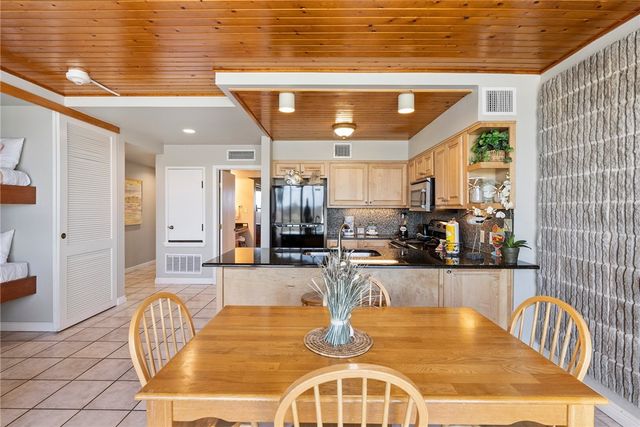7477 State Highway 361 104, Port Aransas, TX 78373