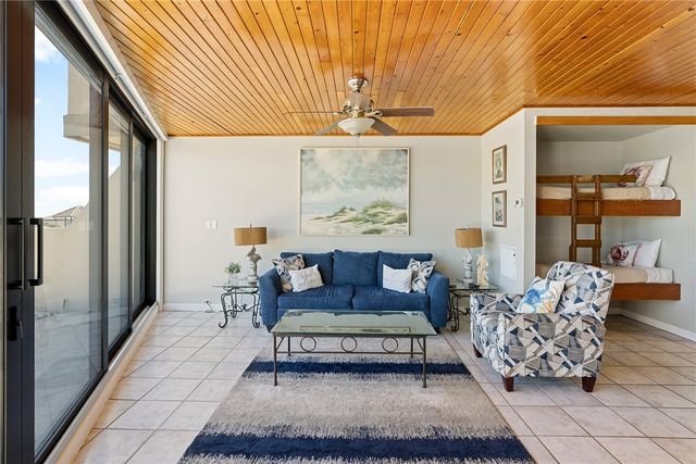 7477 State Highway 361 104, Port Aransas, TX 78373