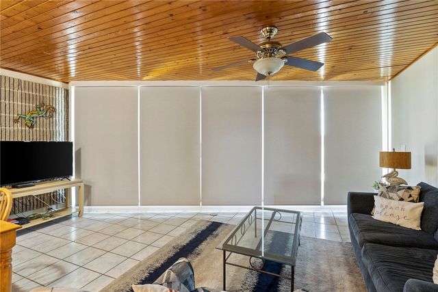 7477 State Highway 361 104, Port Aransas, TX 78373