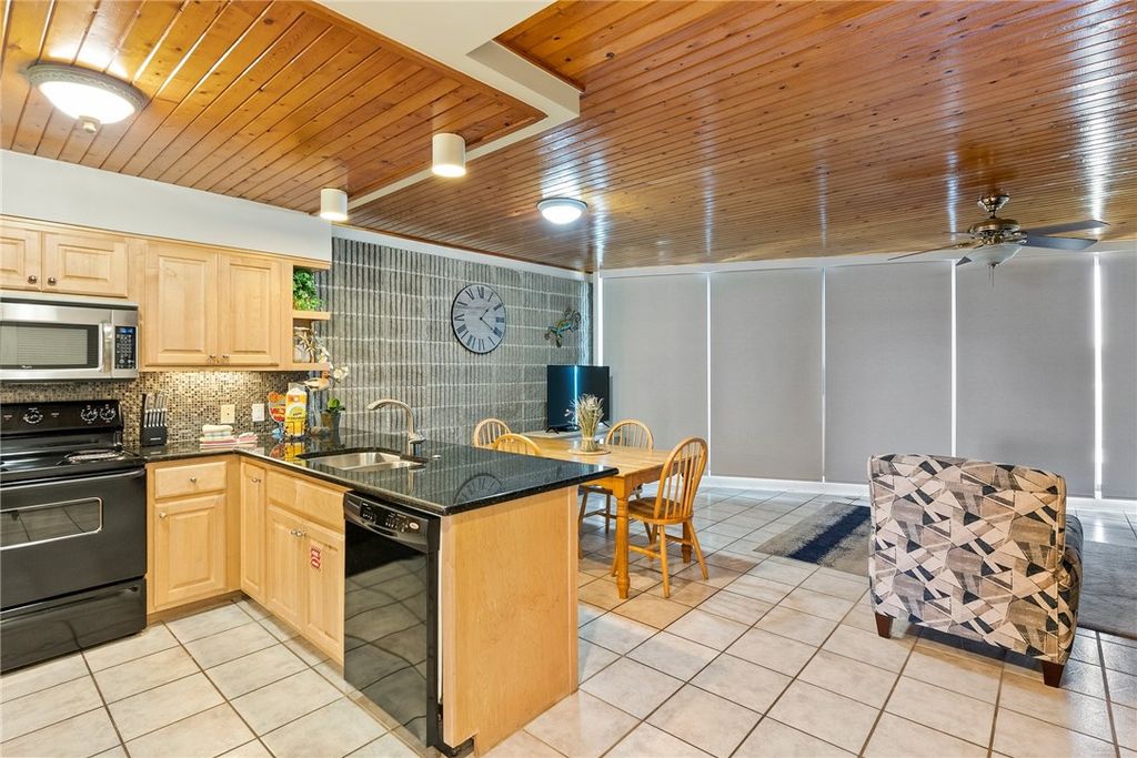 7477 State Highway 361 104, Port Aransas, TX 78373 — photo 5