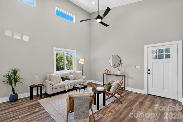 211 Hanover Street, Asheville, NC 28806