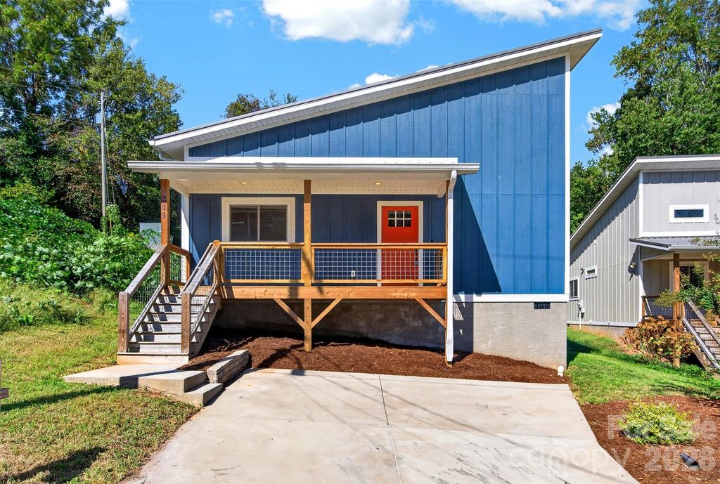 211 Hanover Street, Asheville, NC 28806