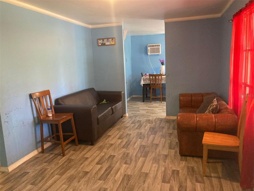 Image 5 of property listing at 6902 E 26TH AVENUE, Tampa, FL 33619