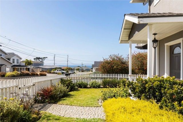31 8th Street, Cayucos, CA 93430