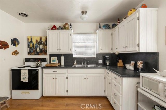 31 8th Street, Cayucos, CA 93430