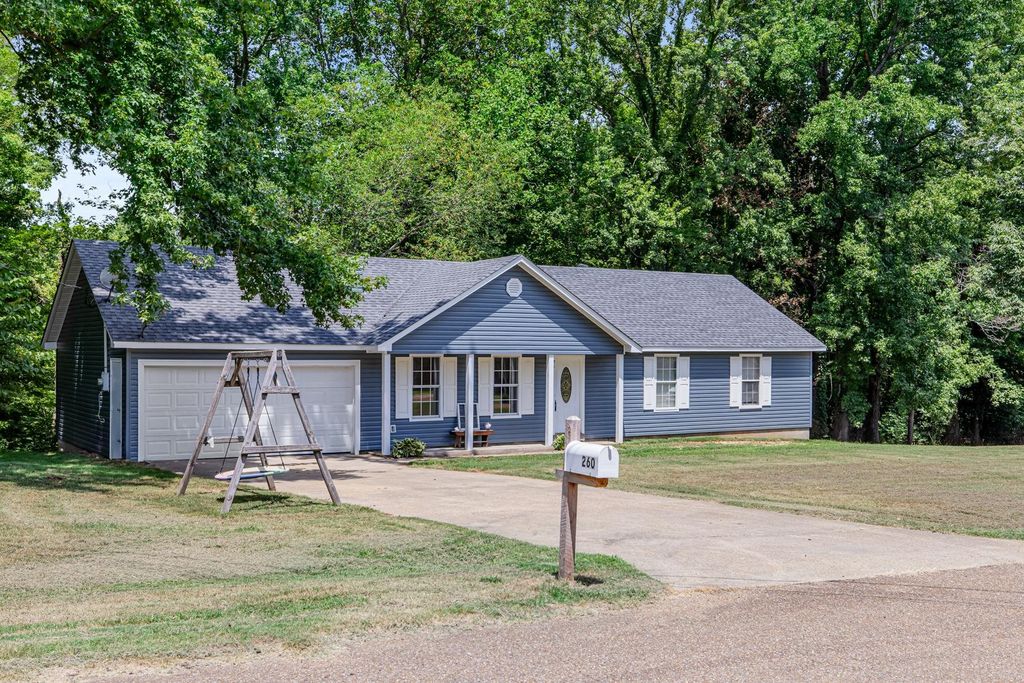260 CHISOLM TRL, Atoka, TN 38004