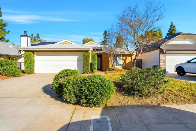 3662 W Harvard Avenue, Fresno, CA 93722