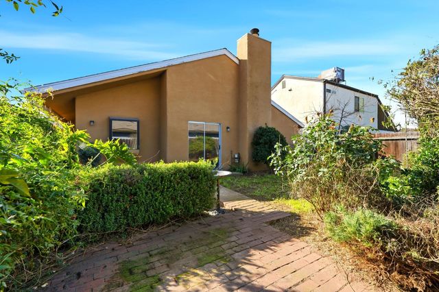 3662 W Harvard Avenue, Fresno, CA 93722