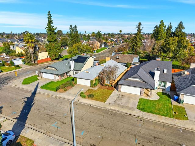 3662 W Harvard Avenue, Fresno, CA 93722