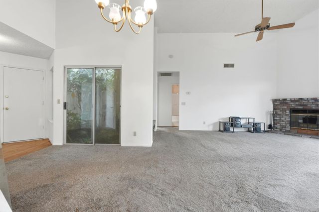 3662 W Harvard Avenue, Fresno, CA 93722