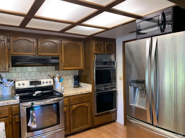 18683 Morgan Valley Rd, Lower Lake, CA 95457