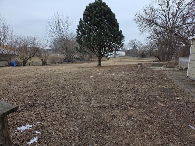 5915 SW 12th Street, Des Moines, IA 50315