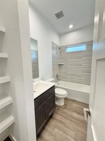 1057 Dancing Feather Street, Montgomery, TX 77316