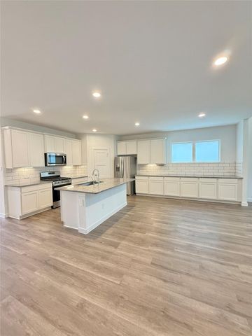 1057 Dancing Feather Street, Montgomery, TX 77316