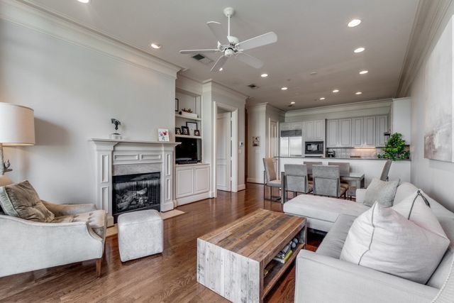 3535 Gillespie Street 408A, Dallas, TX 75219