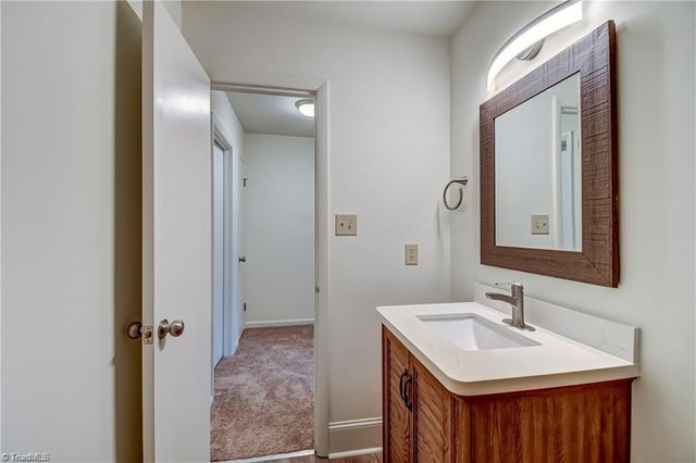 115 S Mendenhall Street C, Greensboro, NC 27403