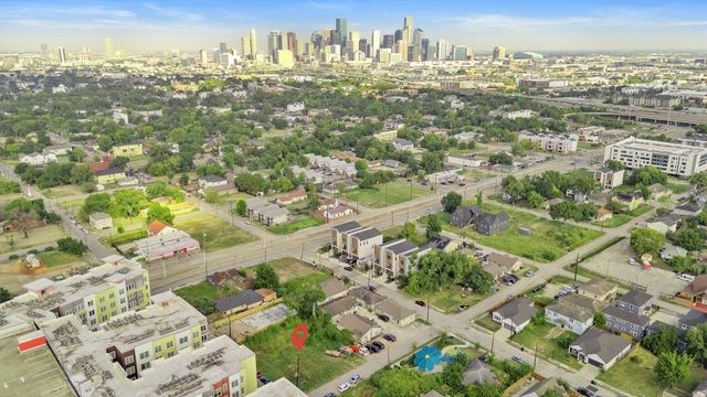 3012, 3014, 3016 Rosalie Street, Houston, TX 77004