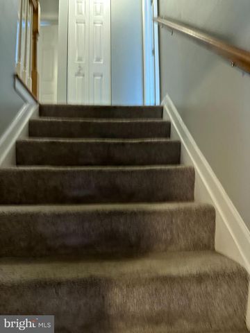 8129 MOUNTAIN VIEW CIR, Pasadena, MD 21122