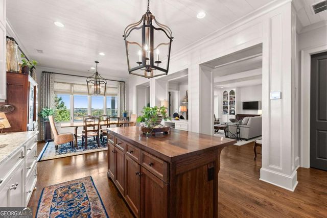 2718 High Vista Point, Gainesville, GA 30501