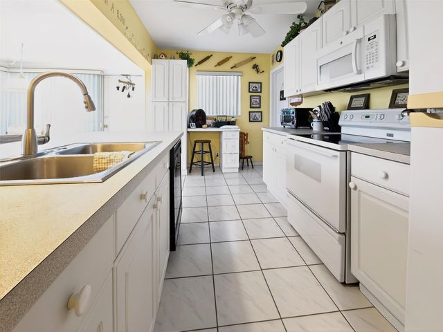 4391 NW 12th Avenue, Deerfield Beach, FL 33064