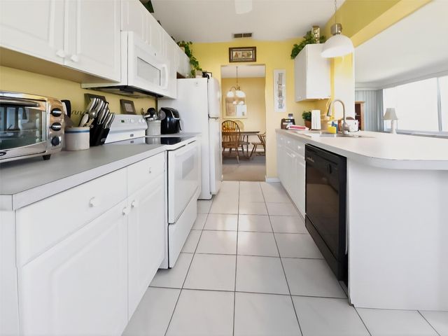 4391 NW 12th Avenue, Deerfield Beach, FL 33064